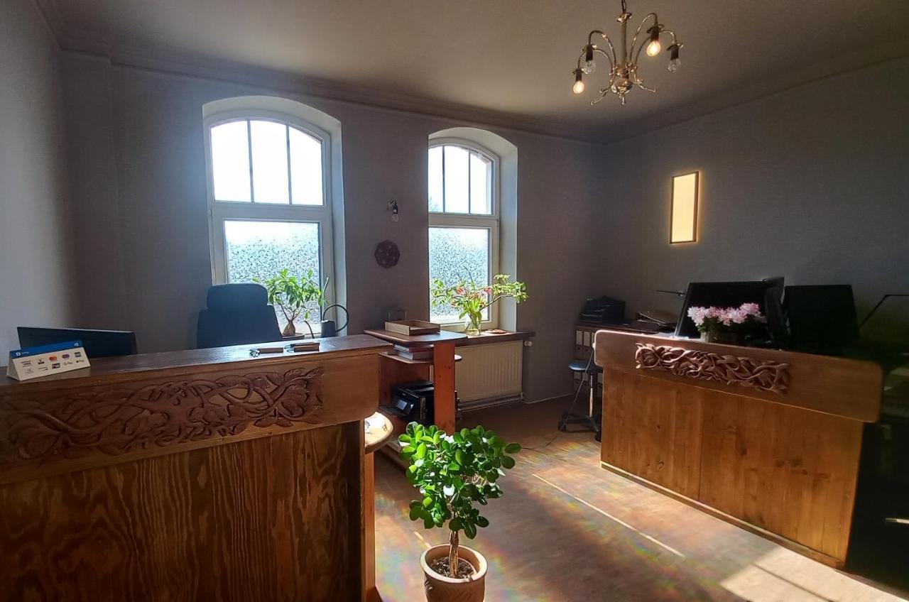 Triskele Haus - Oekologisches Gaestehaus Der Heilstaette Strelitz Нойштрелиц Экстерьер фото