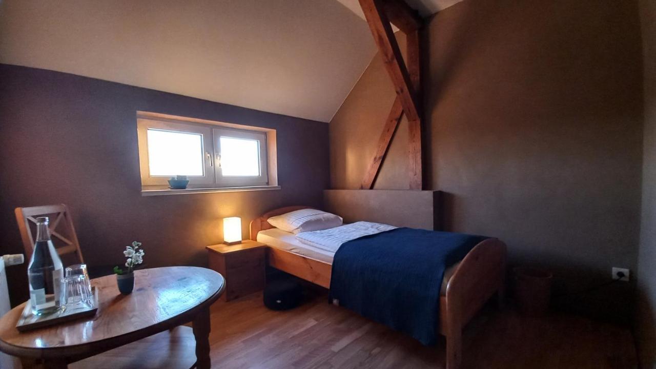 Triskele Haus - Oekologisches Gaestehaus Der Heilstaette Strelitz Нойштрелиц Экстерьер фото